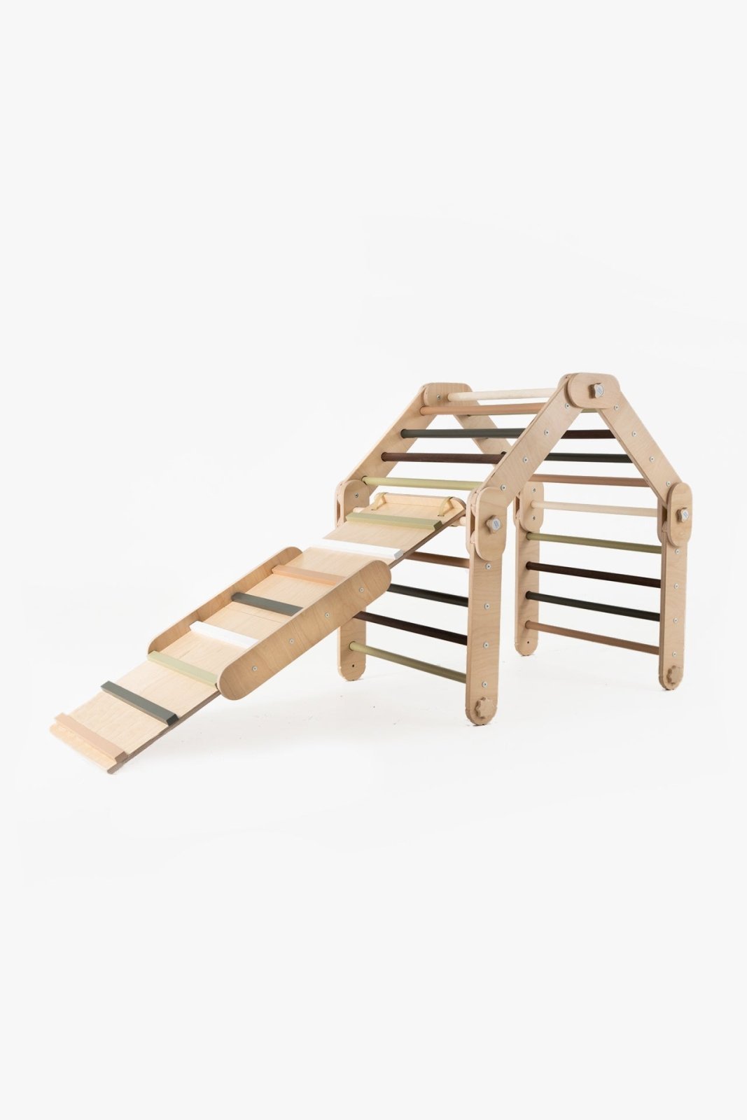 Verstellbares Kletterdreieck FULL MOON + Rutsche | GRÜN | Rutsche wählbar | 30 Formen | 98 x 67,5 cm | max. 50 kg - Kletterling – einfach Kind sein