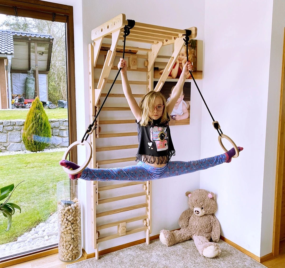 Sprossenwand | EMMA MINI | 180 kg belastbar | 2–99 Jahre | 5+ Aufbauvarianten - Kletterling – einfach Kind sein