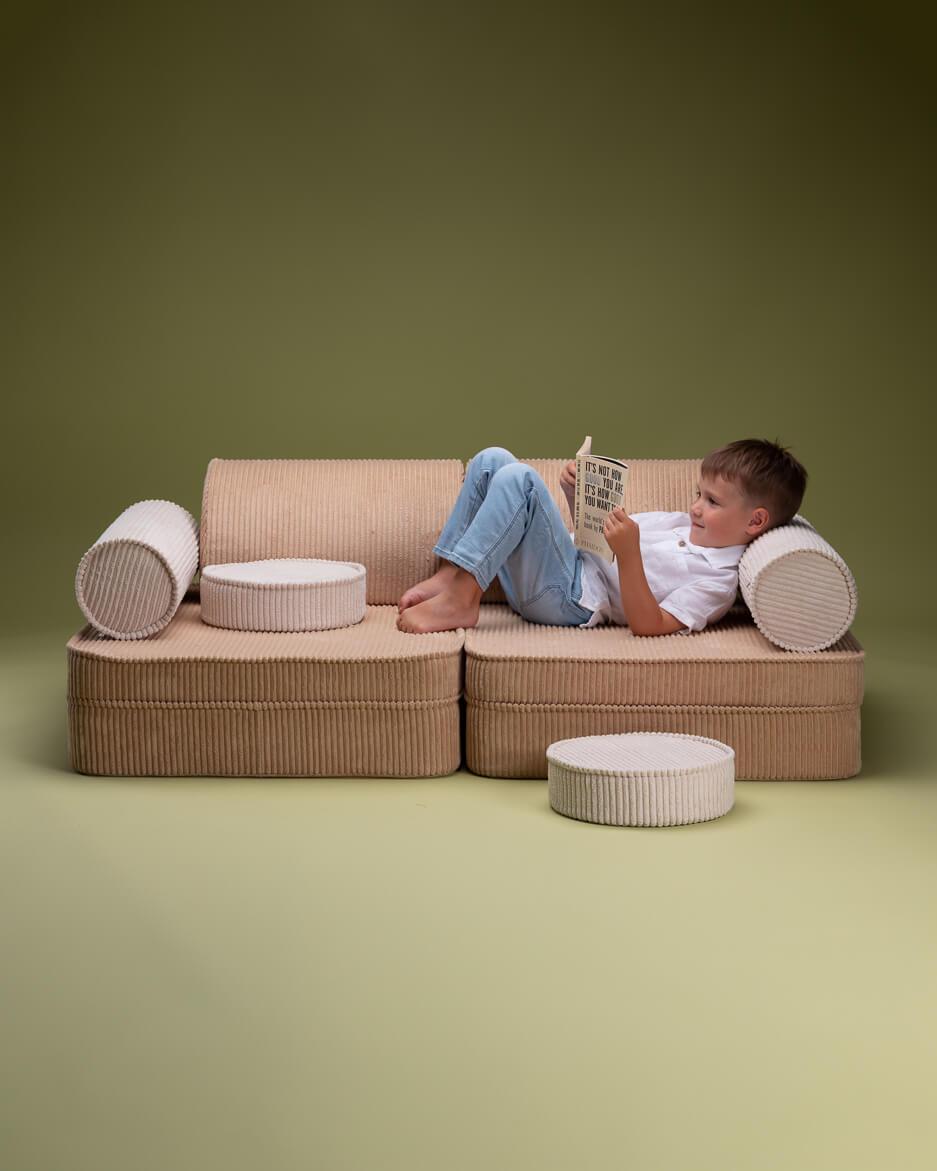 wigiwama Settee in Beige - Kindersofa und Spielsofa aus Cord - Kletterling – einfach Kind sein
