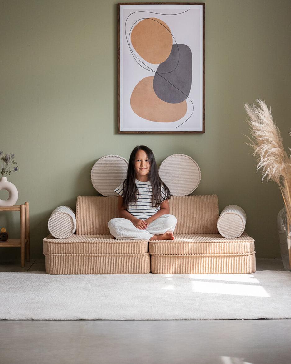 wigiwama Settee in Beige - Kindersofa und Spielsofa aus Cord - Kletterling – einfach Kind sein