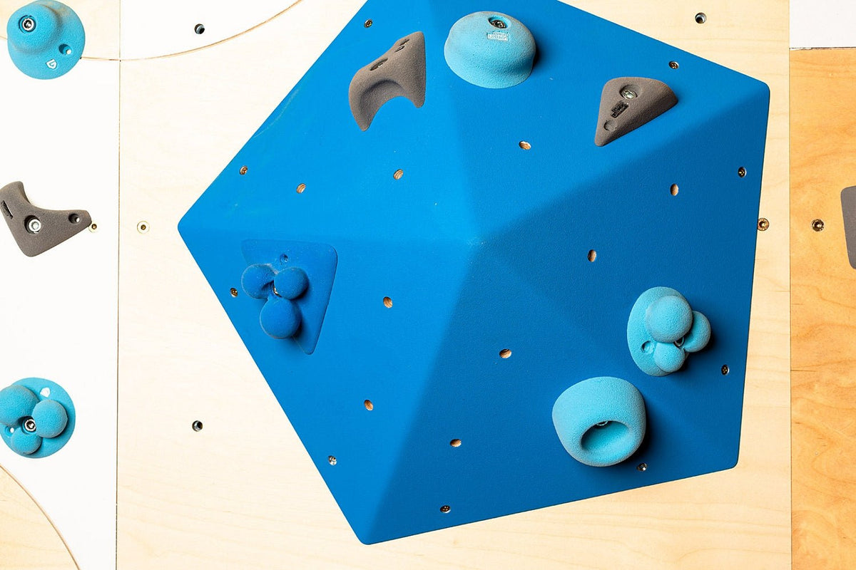 Kletterwand BK INDOOR aus 4 Teilen | 236 cm x 156 cm | inkl. 30 Griffen | 80 Loch - Kletterling – einfach Kind sein