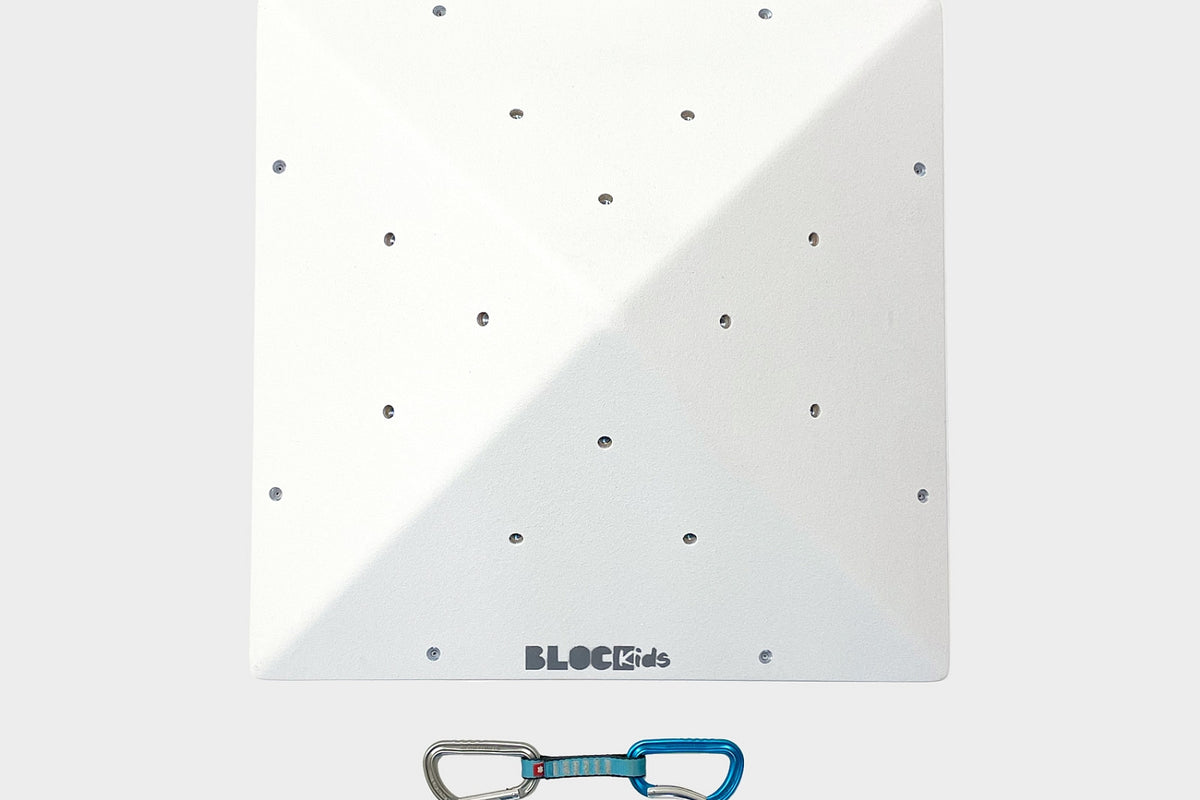 3D Klettervolumen BK PYRAMIDE INDOOR | 1 Teil | 60 x 60 x 24 cm | Zubehör BK Kletterwände - Kletterling – einfach Kind sein