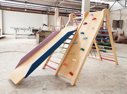 Klettergerüst - Doppelklettergerüst mit Rutschbahn und Tafel - Kletterling – einfach Kind sein