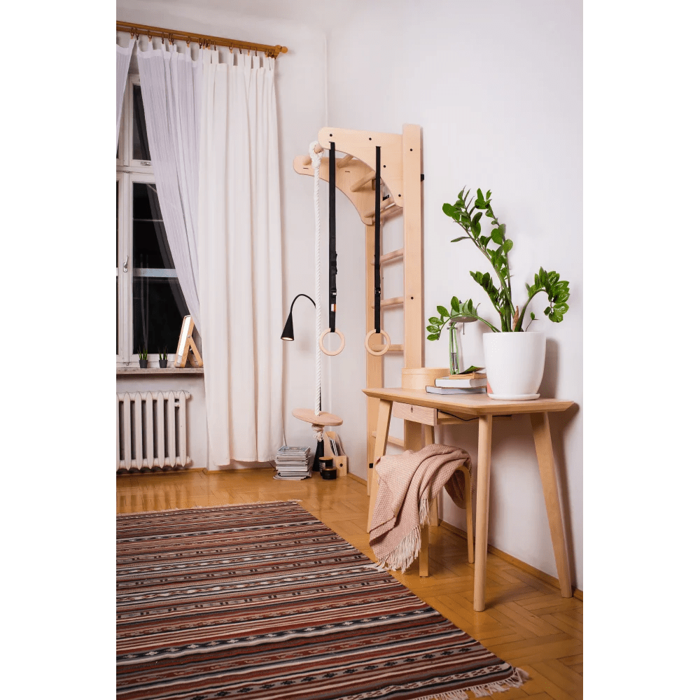 Sprossenwand BENCH PLAYGYM | Turnringe, Kletterseil, Tellerschaukel | 220 cm x 64 cm - Kletterling – einfach Kind sein