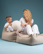 wigiwama Sitzsack Sessel in Beige aus Teddy - Stoff - Kletterling – einfach Kind sein