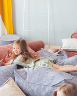 wigiwama Sitzsack Sessel in Blaugrau aus Cord - Kletterling – einfach Kind sein