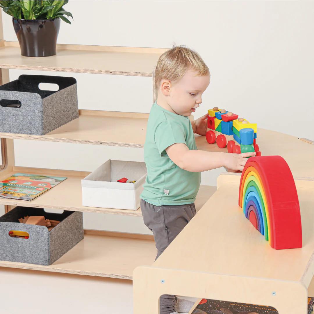 Montessori Eckregal von KateHaa: Effizienz & Kreativität im Kinderzimmer – Kletterling