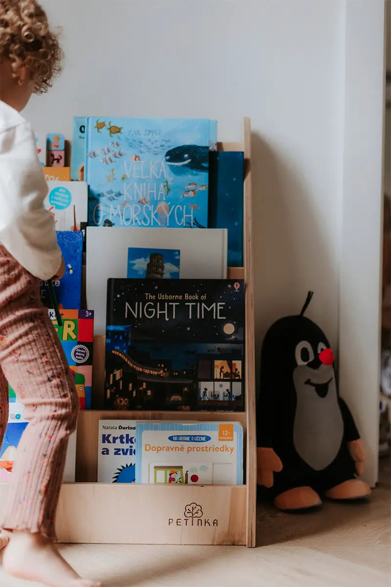 Montessori Bücherregal
