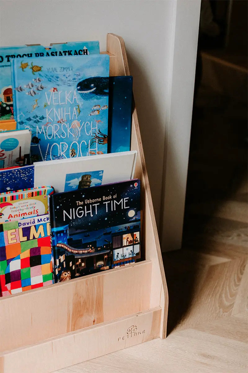 Montessori Bücherregal