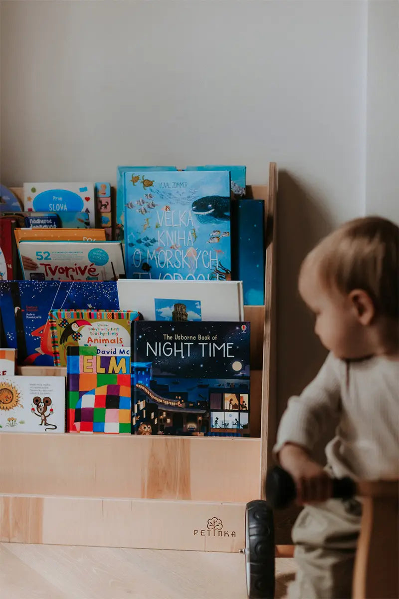 Montessori Bücherregal