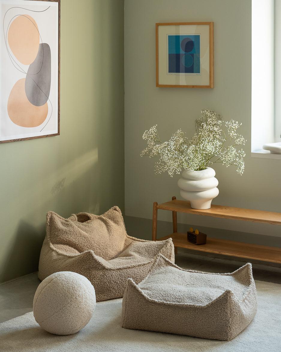 wigiwama Sitzkissen Ottoman in Beige aus Teddy - Stoff - Kletterling – einfach Kind sein