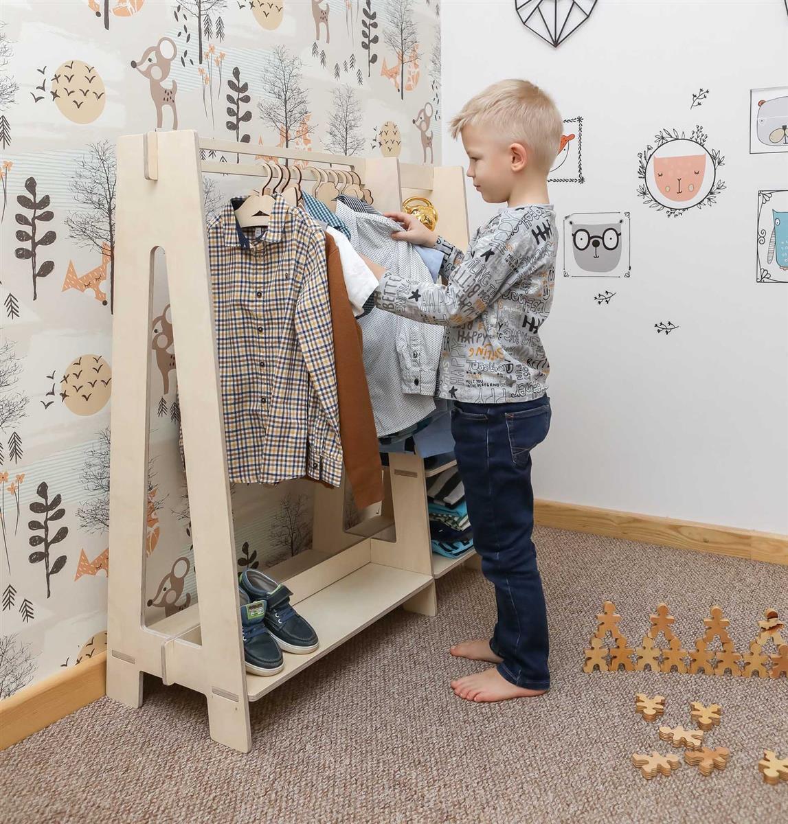 Kinderkleiderschrank nach Montessori Natur Lackiert