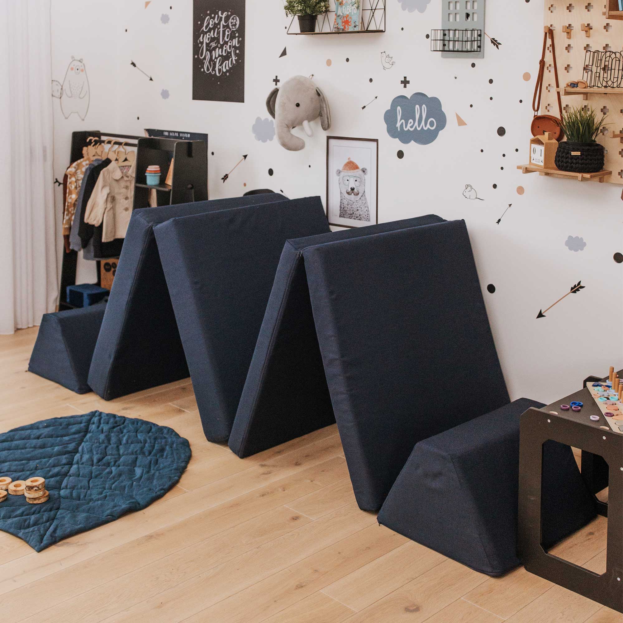 Universelles Kindersofa von monboxy in Navy Blau