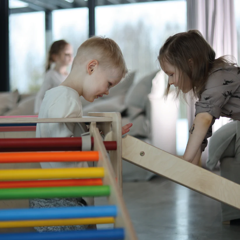 Spielset "Freunde" natur - Kletterwürfel mit einer Kletter- und Rutschrampe