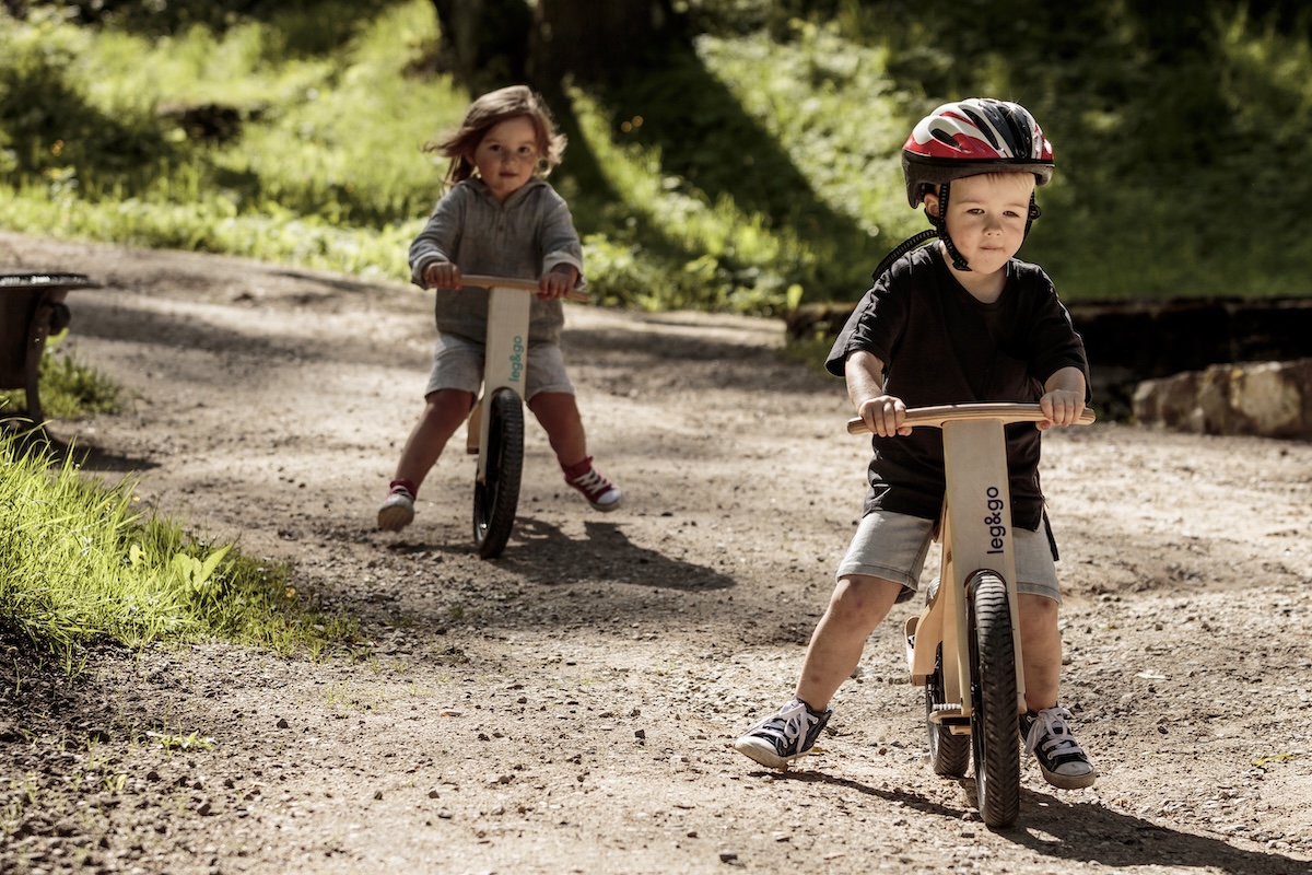 Balance Bike 3in1 aus Holz - mitwachsendes Laufrad für Kinder ab 6 Monaten bis 6 Jahre mit Downhill Erweiterung