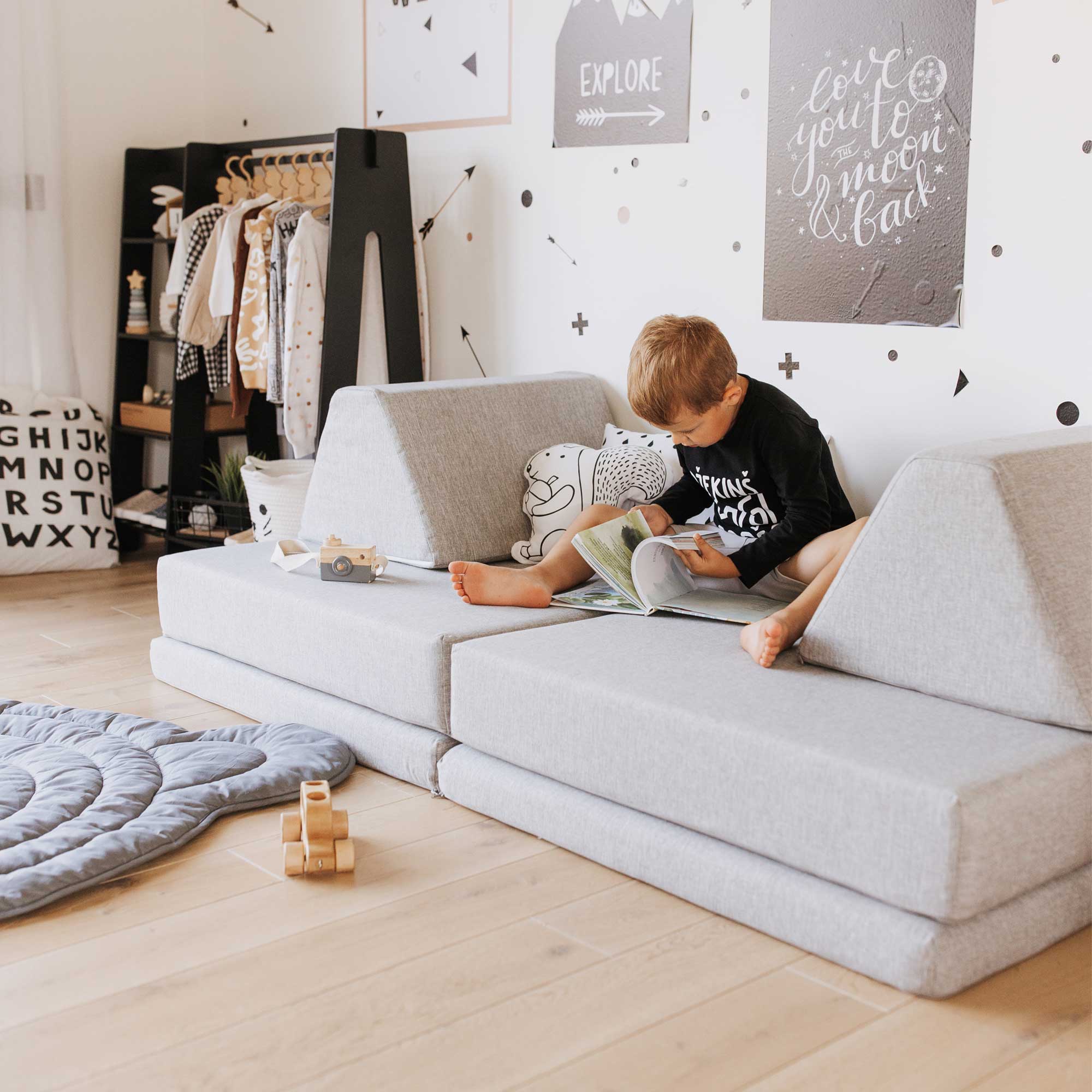 Universelles Kindersofa von monboxy in Grau