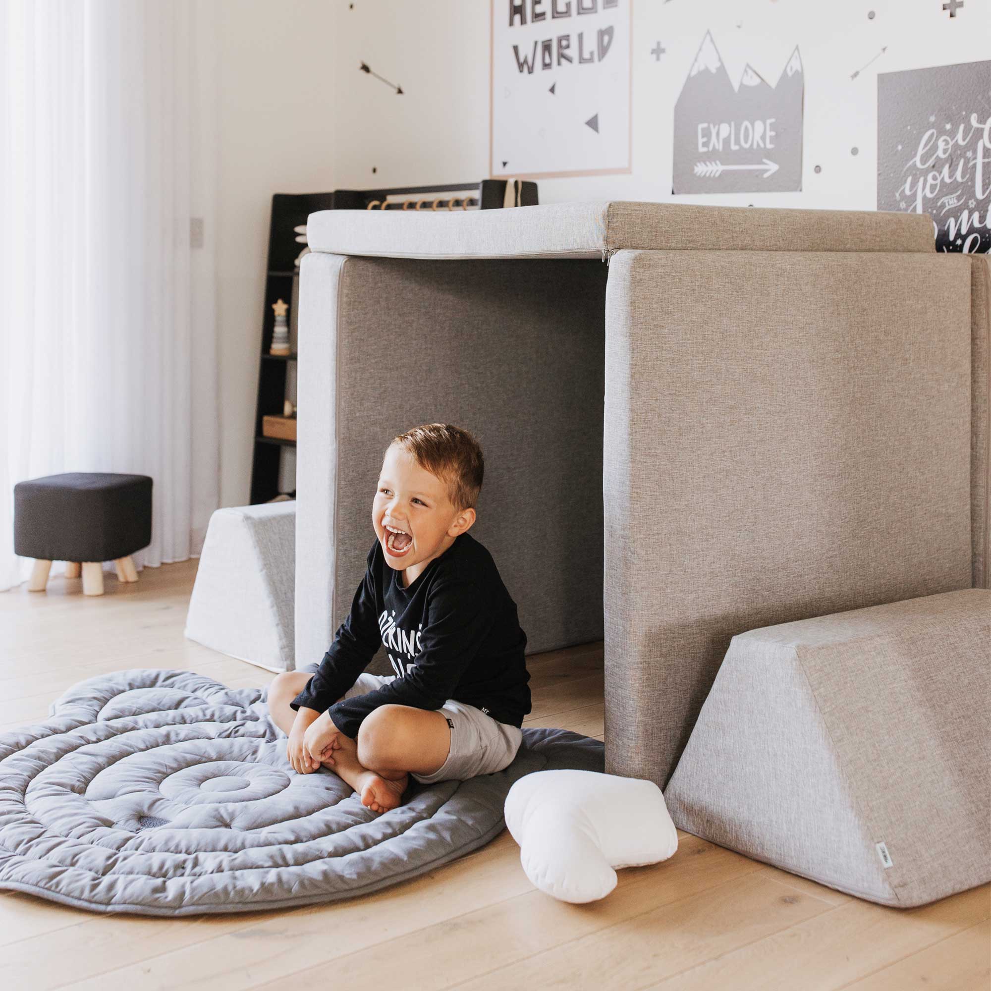 Universelles Kindersofa von monboxy in Grau