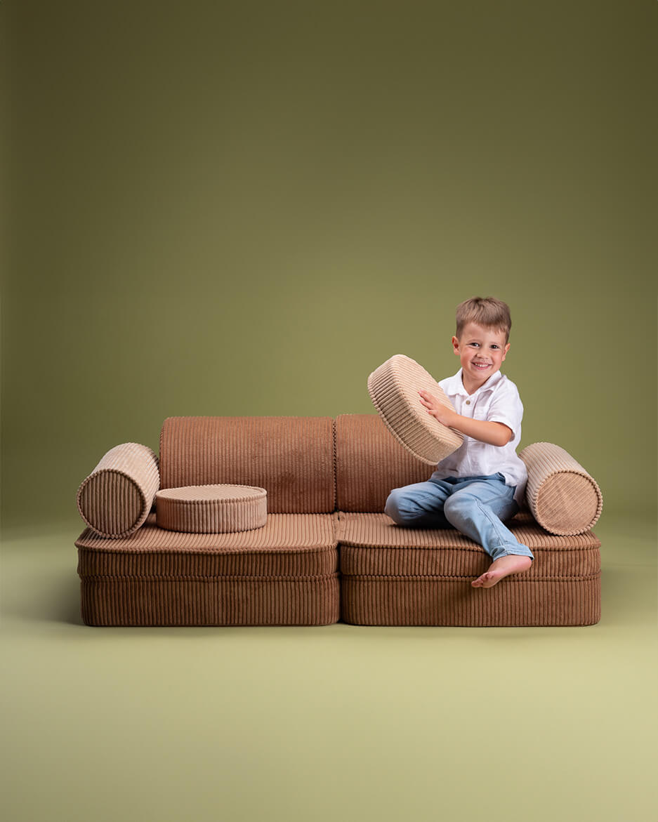 wigiwama Settee in Toffee - Kindersofa und Spielsofa aus Cord