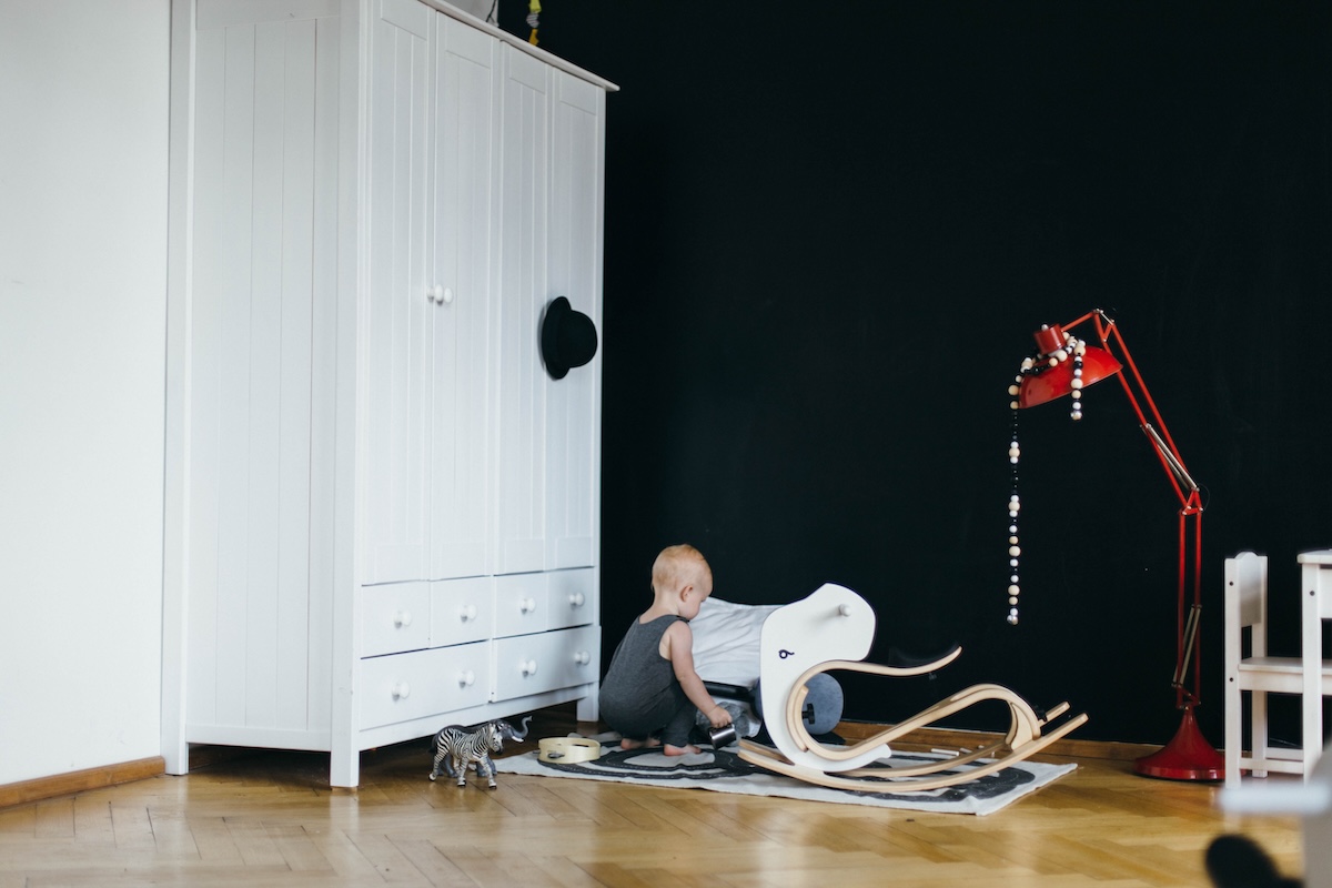 Balance Bike 3in1 aus Holz - mitwachsendes Laufrad für Kinder ab 6 Monaten bis 6 Jahre mit Schaukel-Elefant grau Erweiterung