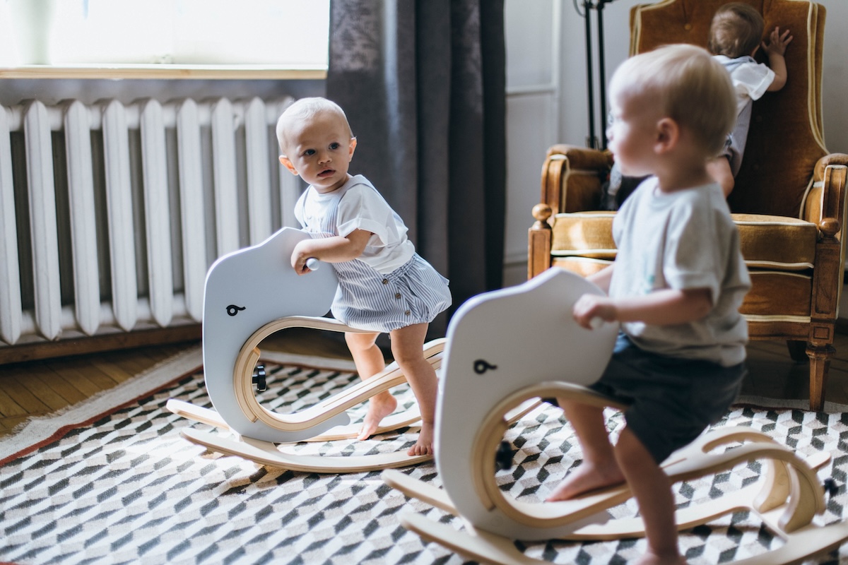 Balance Bike 3in1 aus Holz - mitwachsendes Laufrad für Kinder ab 6 Monaten bis 6 Jahre mit Schaukel-Elefant grau Erweiterung