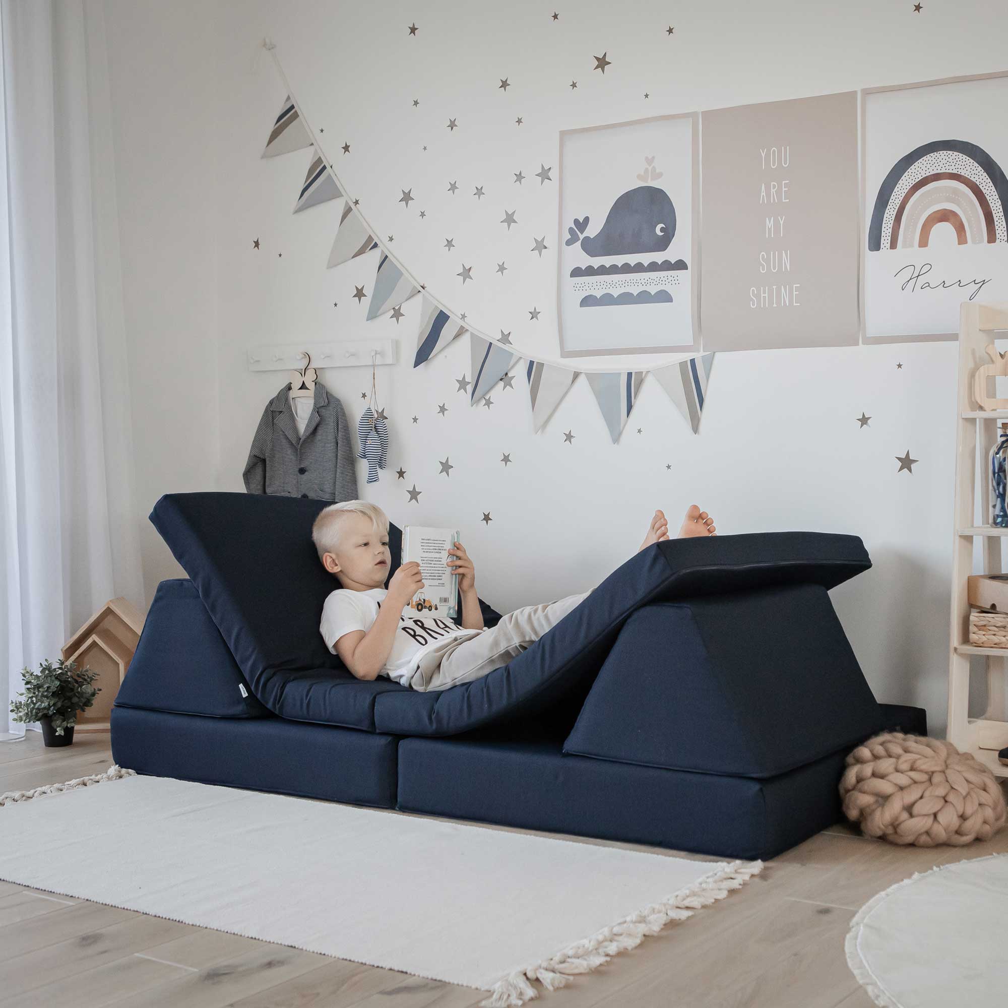 Universelles Kindersofa von monboxy in Navy Blau