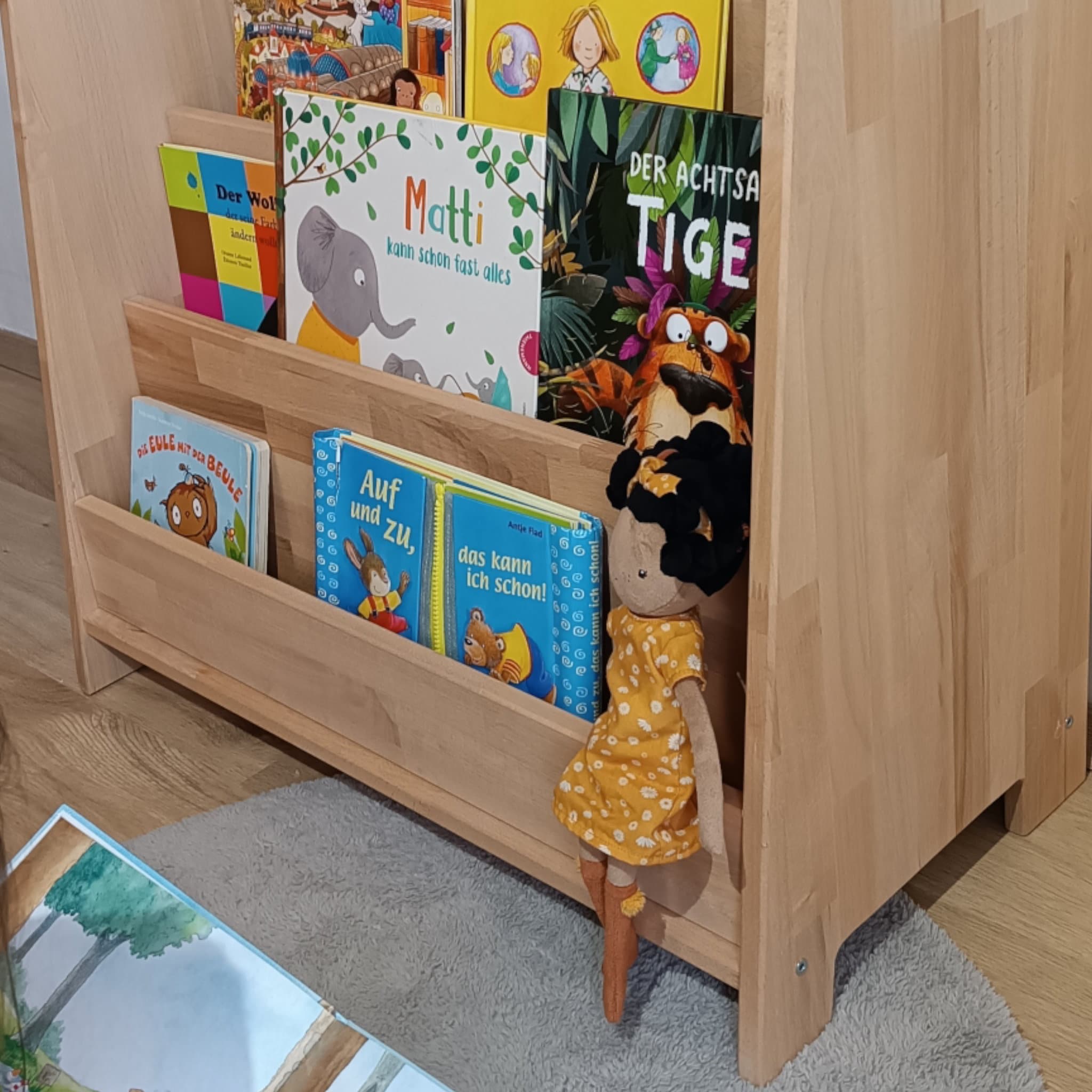 Montessori Bücherregal fürs Kinderzimmer  75 cm x 73 cm x 36 cm