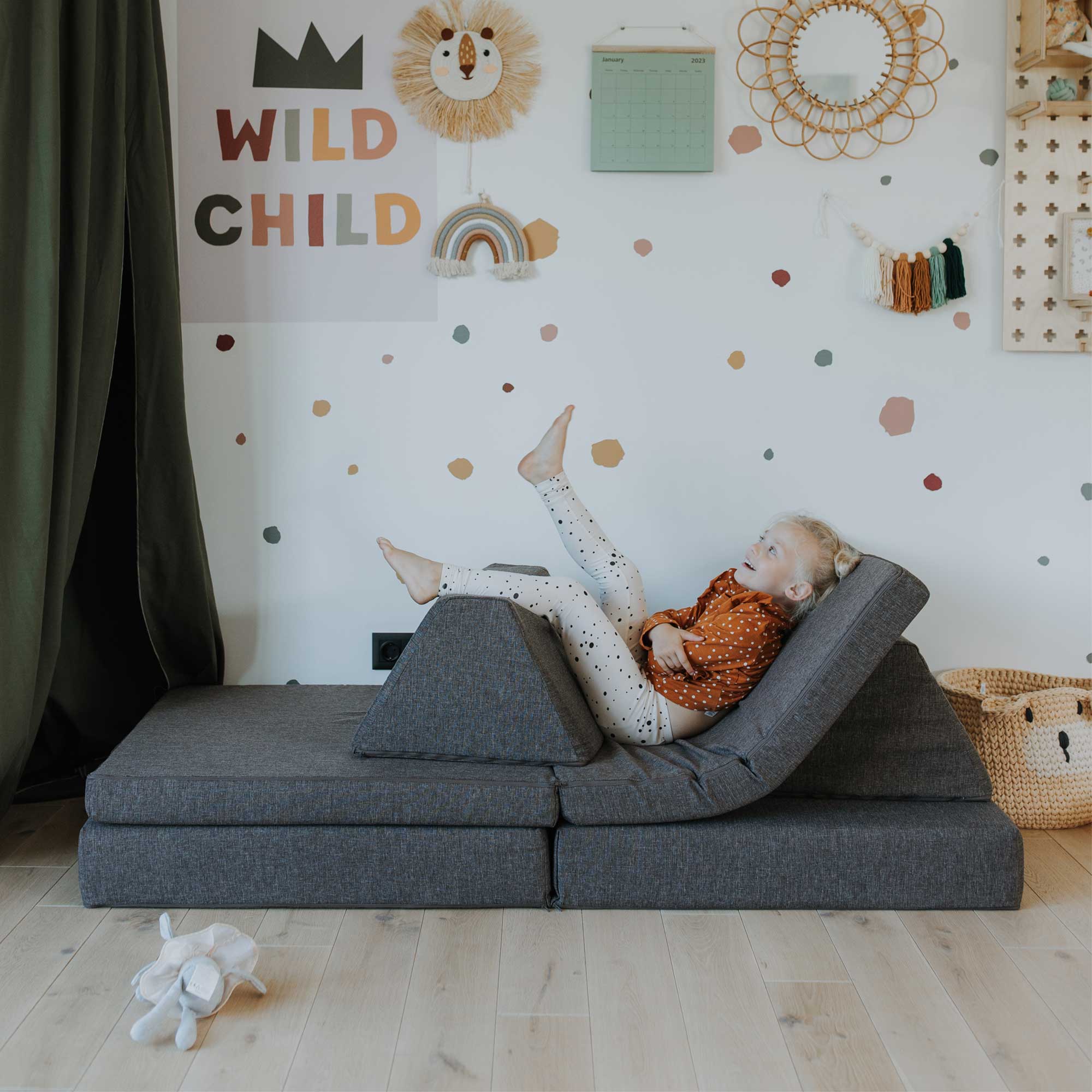 Universelles Kindersofa von monboxy in Dunkelbraun