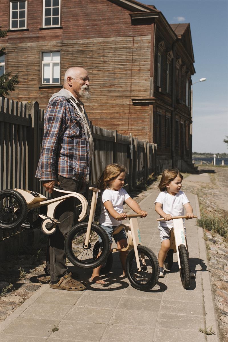 Balance Bike 3in1 aus Holz - mitwachsendes Laufrad für Kinder ab 6 Monaten bis 6 Jahre mit Dreirad Erweiterung