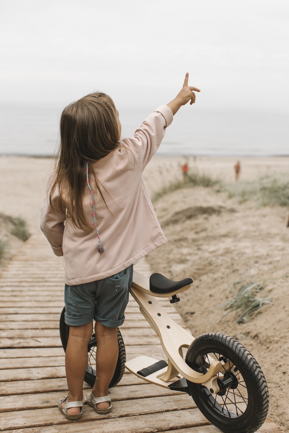 Balance Bike 3in1 aus Holz - mitwachsendes Laufrad für Kinder ab 6 Monaten bis 6 Jahre mit Downhill Erweiterung