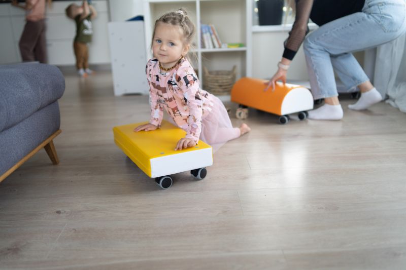 Rollerboard Tiny - Soft Play on Wheels gelb